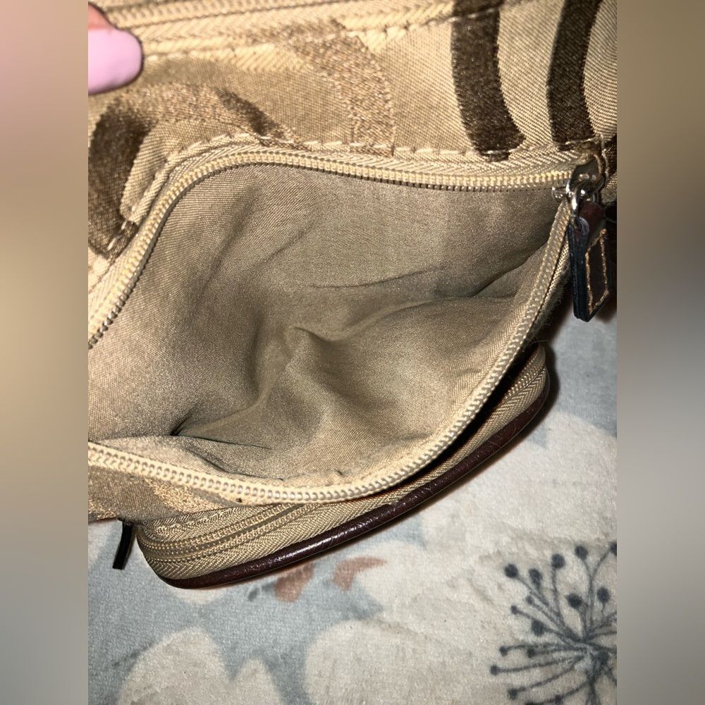 Minicci Tan and Brown Crossbody Bag with Front Pocket - Picture 4 of 7